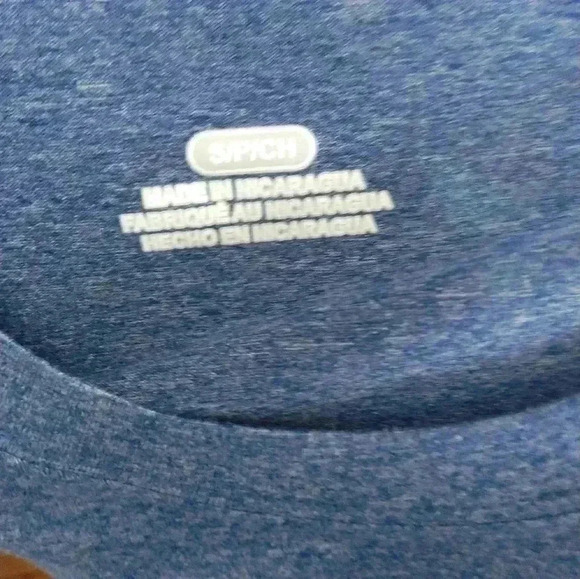 Maple leafs tee - Picture 2 of 4